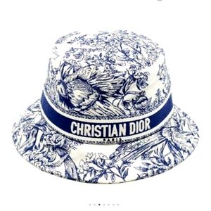 Christian Dior blue Toile de Jouy bucket hat Size 58